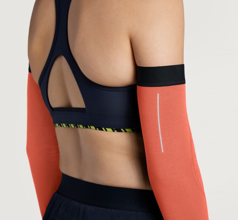 VLP8404 Hoka Women Flight Arm Sleeves Camelia